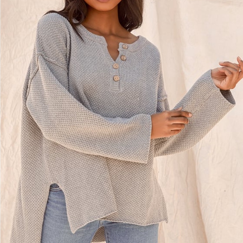 Oversized gray sweater